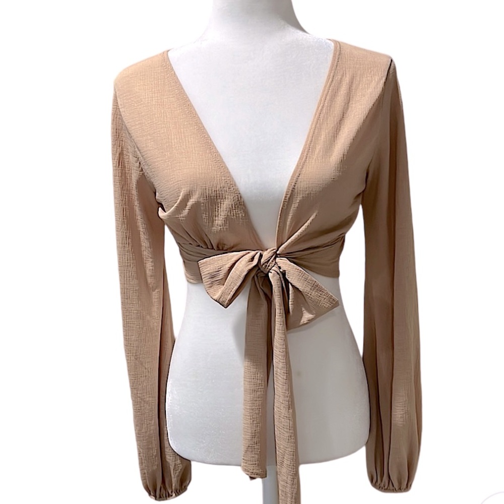 Windsor Tan Wrap Long Sleeve Crop Top Size Medium